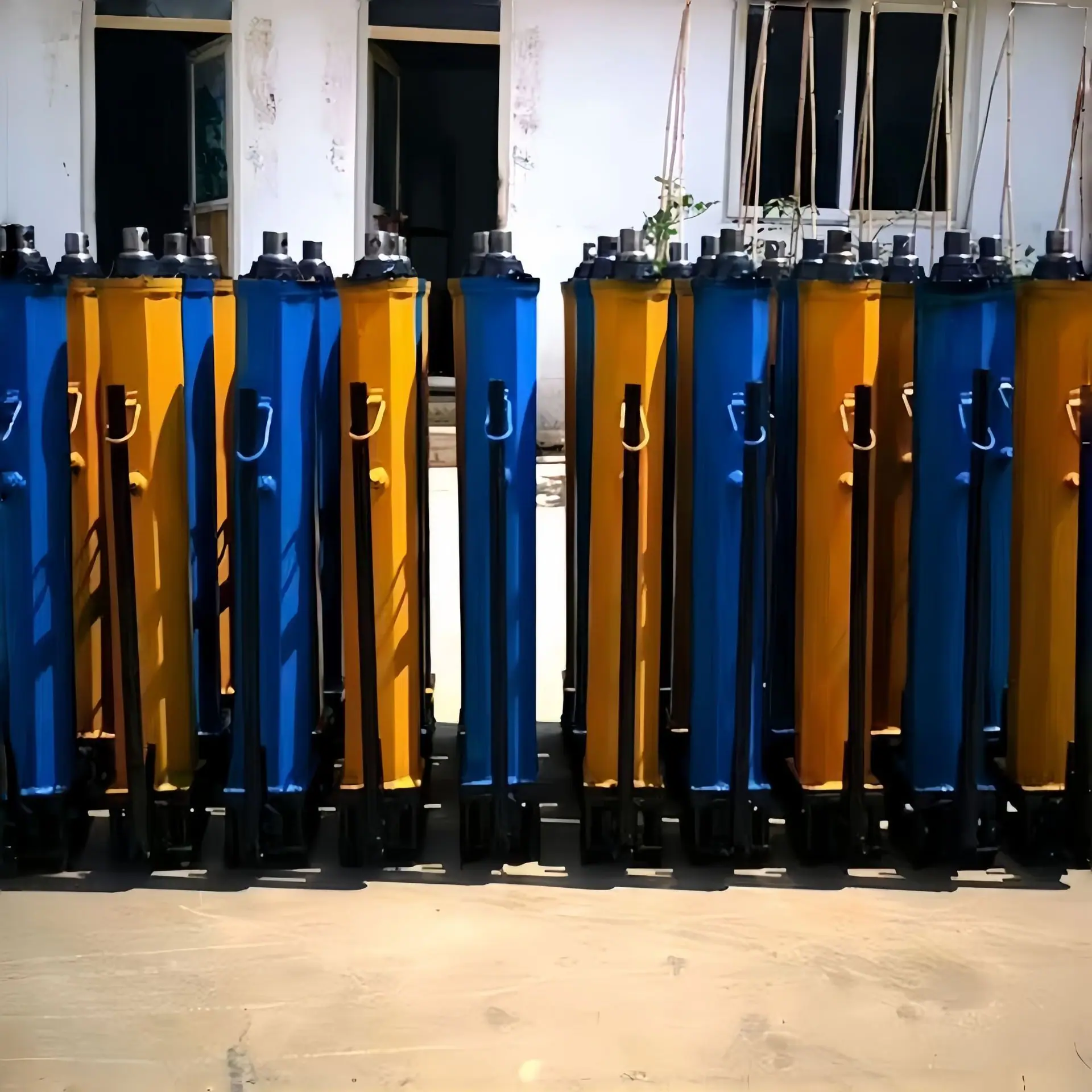 矿用液压推溜器2.jpg