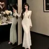 Vestido Largo de Encaje con Cuello en V Transfronterizo Nuevo 2026, Favorecedor de la Figura, Elegante, Estilo Dama Madura, Bodycon Sirena