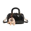 Bolso bandolera tipo almohada de mano 2025, bolso Boston ligero de lujo para mujer, bolso de nicho de alta gama para mujer.