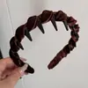 Faixa de Cabelo de Veludo com Coroa Alta para Outono e Inverno para Mulheres, Faixa de Cabelo Dentada Trançada, Faixa de Cabelo Simples e Elegante com Toque de Luxo, Acessório de Cabelo para Lavar o Rosto