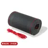 Venta al por mayor del fabricante Cubierta para volante perforada cosida a mano Absorbente de sudor y transpirable Universal para las cuatro estaciones Cubierta para manillar de coche cosida a mano
