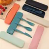 Juego de Cubiertos Portátil de Paja de Trigo Transfronterizo de Tres Piezas: Cuchillo, Tenedor, Cuchara. Juego de Regalo para Estudiantes y Trabajadores de Oficina. Venta Directa del Fabricante.