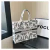 Bolsa de Fieltro Grande para Viajes de Negocios, Estilo Chino Azul y Blanco con Estampado de Porcelana, Lujo Ligero, Calidad de Exportación, Al por Mayor, En Stock