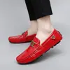 Zapatos Doudou Transfronterizos para Hombre Zapatos Slip-on Británicos Mocasines de Cuero Genuino Moda Casual Zapatos de Cuero Tallas Grandes Zapatos de Negocio para Hombre Pareja