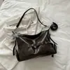 2026 Nuevo Modelo Bolso de Mano con Correa para el Hombro para Viajes Diarios Hebilla de Cinturón Vintage Versátil Estilo Motociclista Bolso Tote de Gran Capacidad Cruzado para Mujer