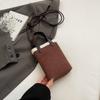 Bolsa feminina de ombro único com estampa de leopardo, bolsa transversal para celular, nova bolsa de mão com design de nicho fosco retrô de outono e inverno