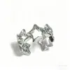 Cuffs para Oreja Minimalistas de Venta Caliente Transfronterizos, Pendientes de Lujo Ligero de Gama Alta, Clips para Oreja de Estrella Metálica Personalizados Sin Perforación