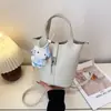 Bolso Cubo de Diseño de Nicho de Alto Valor para Mujer, Temporada Primavera 2026, Bolso de Hombro Cruzado Versátil con Cierre de Candado, Simple y de Moda