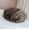 Boina de Lana Tweed Espiga Estilo Chanel para Mujer Otoño e Invierno Gorro de Pintor Cálido Lazo Escalonado Sombrero Hermana del Aire