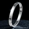 Pulseira de aço inoxidável para meninas alto padrão banho nicho feminino não desbota fecho titânio aço joias joias atacado