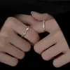 Anillo de Pareja Amor Entrelazado Par de Enamorados Anillo de Par Entrelazado Anillo Abierto Simple Japonés y Coreano Regalo de San Valentín