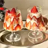 Temporada Romántica de Fresas Otoño e Invierno Copa Alta de Vino Tinto Decoración de Pastel Navidad Crema Fruta Taza de Brandy de Fresa Postre