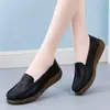 Zapatos Planos de Frijol de Cuero Genuino con Tendón de Res y Suela Suave, Sandalias Huecas de Verano Antideslizantes Transpirables Slip-on para Mujeres de Mediana Edad
