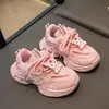Zapatos de Niña Verano 2026 Nuevo Modelo Malla Ligeros para Niños Zapatillas de Suela Suave Transpirables Antideslizantes Zapatos de Papá para Niñas