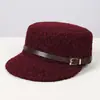 Chapéu de Outono e Inverno Nova Moda Cor Sólida Simples Quente e Confortável Topo Plano com Decoração de Fivela de Cinto Boné de Beisebol Casual Retrô