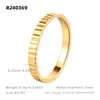 Anillo de Engranaje Vintage Estilo Europeo y Americano Transfronterizo para Mujer, Diseño de Nicho, Anillo Rayado Simple y de Lujo Ligero, Acero de Titanio 18K al por Mayor