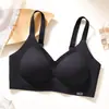 Ropa interior roja sin costuras con copa de aire para el año zodiacal, banda de gel de soporte suave, copa fija, sujetador inalámbrico para pechos pequeños para realzar