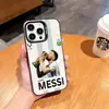 La funda de teléfono más vendida de Shopee para Messi Campeonato Mundial de Fútbol iPhone 16 Emblema del Equipo de Argentina Anticolisión Funda Protectora IMD