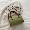 Bolsa de Camurça Retro de Nicho Super Popular para Mulheres 2026 Nova Bolsa Transversal Casual Versátil Bolsa de Mão Fashion Bolsa Almofada