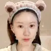 Diadema de peluche de oso linda para mujer, especialmente diseñada para lavarse la cara y aplicar mascarillas faciales, accesorio para el cabello antideslizante y que no aprieta