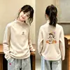 2026 Outono/Inverno Nova Camiseta de Manga Longa para Meninas Camada Base Lã Alemã Infantil Estilosa Quente Crianças Médias e Grandes Top Versátil