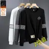 Camiseta de manga larga para hombre para otoño e invierno, marca de moda, corte holgado, forrada de forro polar, engrosada, camiseta básica casual, sudadera de cuello redondo para estudiantes jóvenes