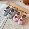 Zapatos de suela blanda para niños, zapatos de princesa para bebé, zapatos para bebé estilo Mary Jane, zapatos de piel, rosa, primavera y otoño, plateados para niñas