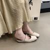 Chinelo Meio-Calcanhar Suave Estilo Francês para Mulheres Verão 2025 Ins Tricô Trançado Chinelo Aberto