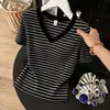 Camiseta de manga corta a rayas de algodón imitación de 240g, de un solo hombro, para mujer, ajuste ceñido y favorecedor para la figura, para el verano 24, venta al por mayor transfronteriza
