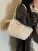 Nova Bolsa de Pelúcia Fofa Outono/Inverno 2026 Moda Feminina Bolsa Transversal Simples Bolsa de Ombro Único Portátil de Alto Valor Estético