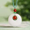 Xinjiang Hetian jade grau gordura de ovelha genuíno fecho de segurança pingente masculino e feminino casal sem marca pingente de jade colar