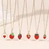 Nuevo Collar de Doble Fresa con Frutas Estilo Ins para Mujer Accesible Transfronterizo Lujo Nicho Diseño Cadena para Clavícula Elegante Joyería para Niños