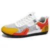 Lujo ligero 2026 verano y otoño ropa de trabajo exterior malla transpirable deportes zapatos Forrest Gump, estilo transmisión en vivo, desfile de moda de Hong Kong y Corea, zapatos de hombre de moda
