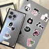 Pegatina Estilo Ins Black Pink Dibujo Animado Linda Dulce Chica Genial Corazón Decorativo DIY Guka Funda de Teléfono Móvil Pegatina Impermeable con Forma Especial