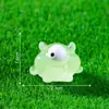 Figuritas de monstruos en miniatura, adorables, que brillan en la oscuridad y con un solo ojo - Accesorios decorativos DIY, perfectos para paisajes en miniatura, escritorios o interiores de automóviles