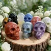 Adorno de calavera de cristal natural, calavera de cristal pulida a partir de piedra en bruto, adorno mineral original, decoración de Halloween