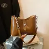 Nuevo Bolso de Axila Rosa Exquisito de Alto Valor para Mujer, Bolso de Hombro con Cadena Versátil, Bolso de Alta Gama para el Trabajo, Primavera 2026