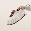 Tênis Casuais Esportivos Versáteis, Tênis com Cadarço, Popular na Internet, Vendido Rapidamente, Plataforma com Solado Grosso, Aumenta Altura, Sapatos Brancos para Mulheres, Novo Modelo Outono 2025