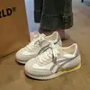 Zapatillas de mujer ligeras súper modernas, nuevo estilo 2026, populares zapatillas deportivas casuales de suela gruesa para aumentar la altura, zapatillas de entrenamiento alemanas para mujer