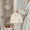 Camiseta Básica Bordada con Cuello de Muñeca Suave para Niñas Otoñal, Ropa Nueva para Bebés, Top Interior Suave y Acogedor para Primavera y Otoño