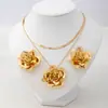 Venta Caliente Transfronteriza Moda de Gama Alta Elegante Conjunto de Pendientes y Collar de Flores Adecuado para que las Mujeres lo Usen en Banquetes Diarios