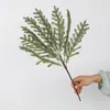 Pinheiro Artificial de Oito Folhas com Caule Curto, Grama Persa Artificial, Flores Plásticas, Samambaias, Adereços Decorativos Atacado, Arranjos Florais