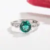 Anel de Moda Transfronteiriça Ouro 14K Diamante Esmeralda Feminino Europeu e Americano Imitação de Moissanita Verde Joia