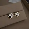 Pendientes Pequeños Minimalistas con Circonita Microincrustada de Personalidad Nicho, Elegantes y Sofisticados, Fuente de Suministro de Joyería Boutique, Fábrica de Pendientes