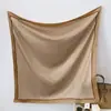 2024 Nuevo Patrón de Seda Inclinado con Letras Bufanda Cuadrada Grande de 90 Bufanda Estampada Similar a la Seda Moda Bufanda de Abrigo Versátil Bufanda