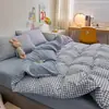 Conjunto de quatro peças em algodão lavado xadrez, lençol e capa de edredom estilo ins simples, conjunto de cama de três peças para cama de solteiro em dormitório estudantil