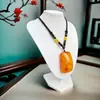 Collar de Piedra Cruda Ámbar Sangre, Colgante Largo de Gota de Agua de Ámbar con Cera de Abejas Patrón de Nube, Cadena de Suéter con Amuleto de Paz y Seguridad
