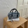 Bolso de mano de alta gama transfronterizo para mujer, nuevo modelo de moda otoño 2026, bolso tipo almohada de un solo hombro, bolso cruzado casual para el día a día
