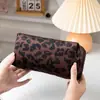 Bolsa de Cosméticos con Estampado de Leopardo de Venta Caliente Europea y Americana para Mujer, Bolsa de Almacenamiento de Viaje Portátil, Bolso de Mano con Textura Personalizada Transfronterizo, Neceser