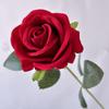 Decoración de boda estilo europeo rosa franela flores artificiales atadas a mano Arreglo floral para el Día de San Valentín accesorios para sesión de fotos flores falsas de mano